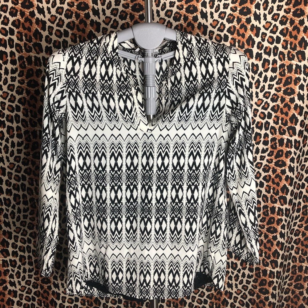 Moa Moa Black and White Size S